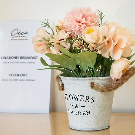 Ciccio Rooms And Breakfast - Self Check-In Palermo Bagian luar foto