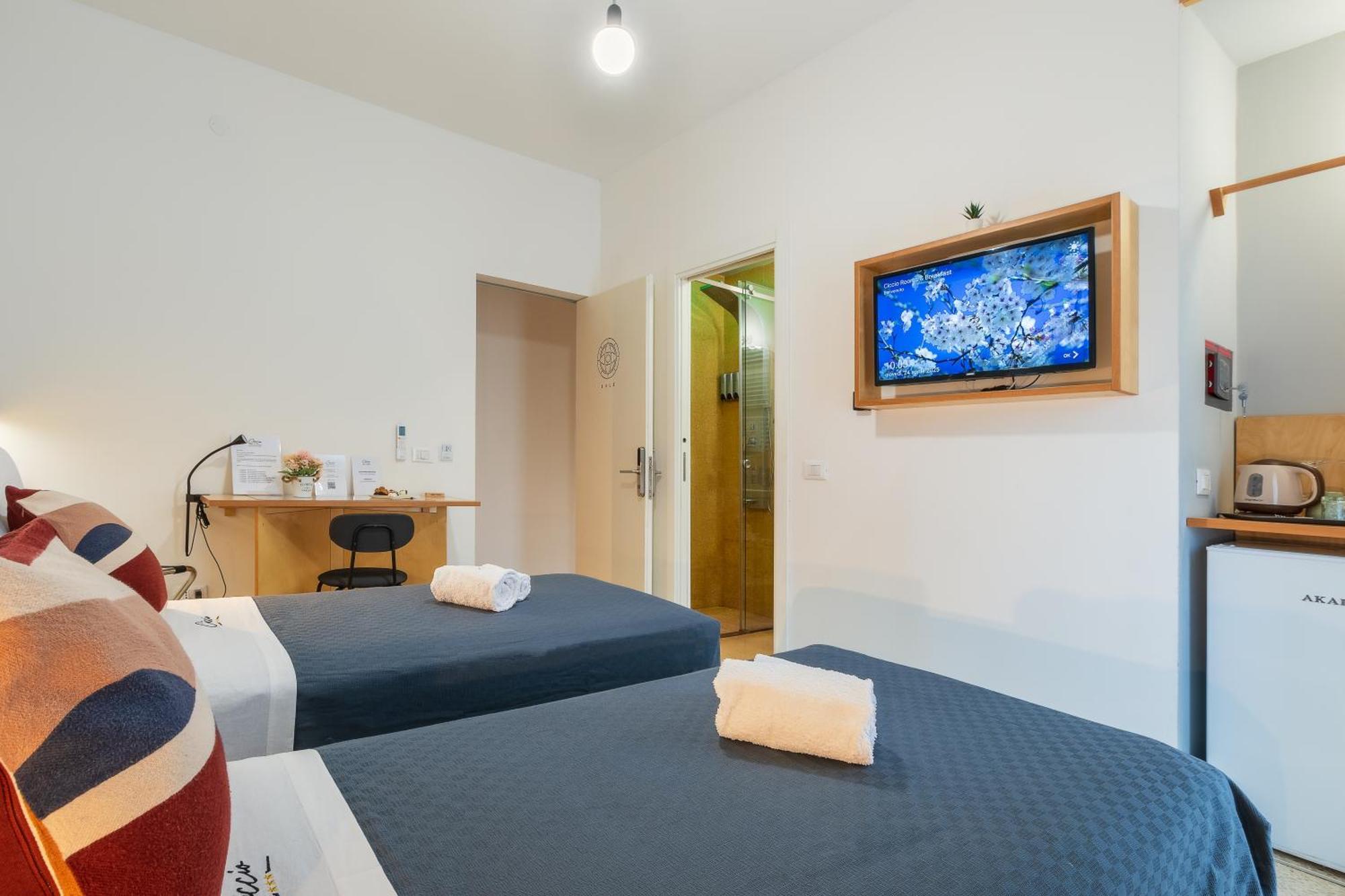 Ciccio Rooms And Breakfast - Self Check-In Palermo Bagian luar foto