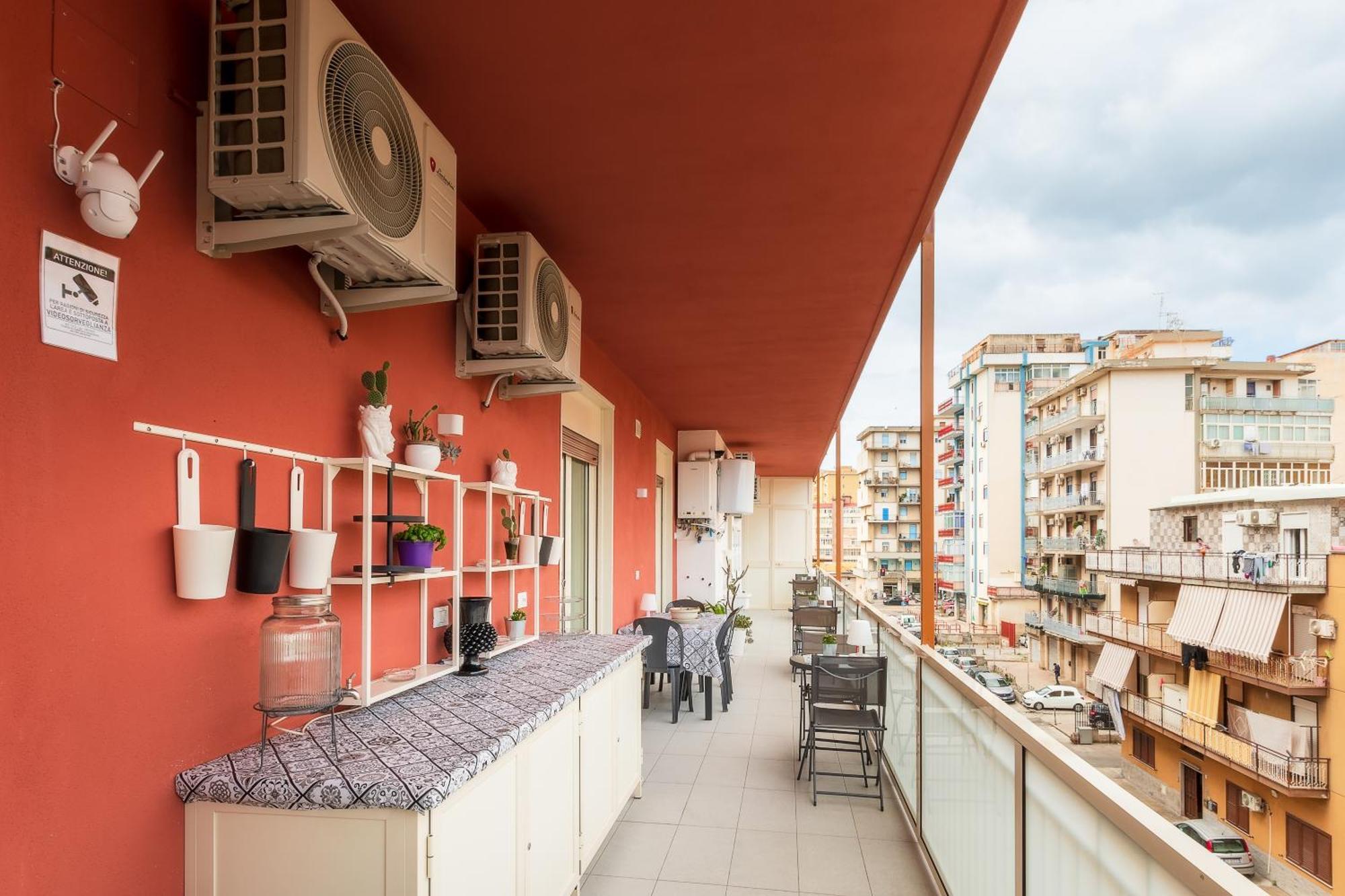 Ciccio Rooms And Breakfast - Self Check-In Palermo Bagian luar foto
